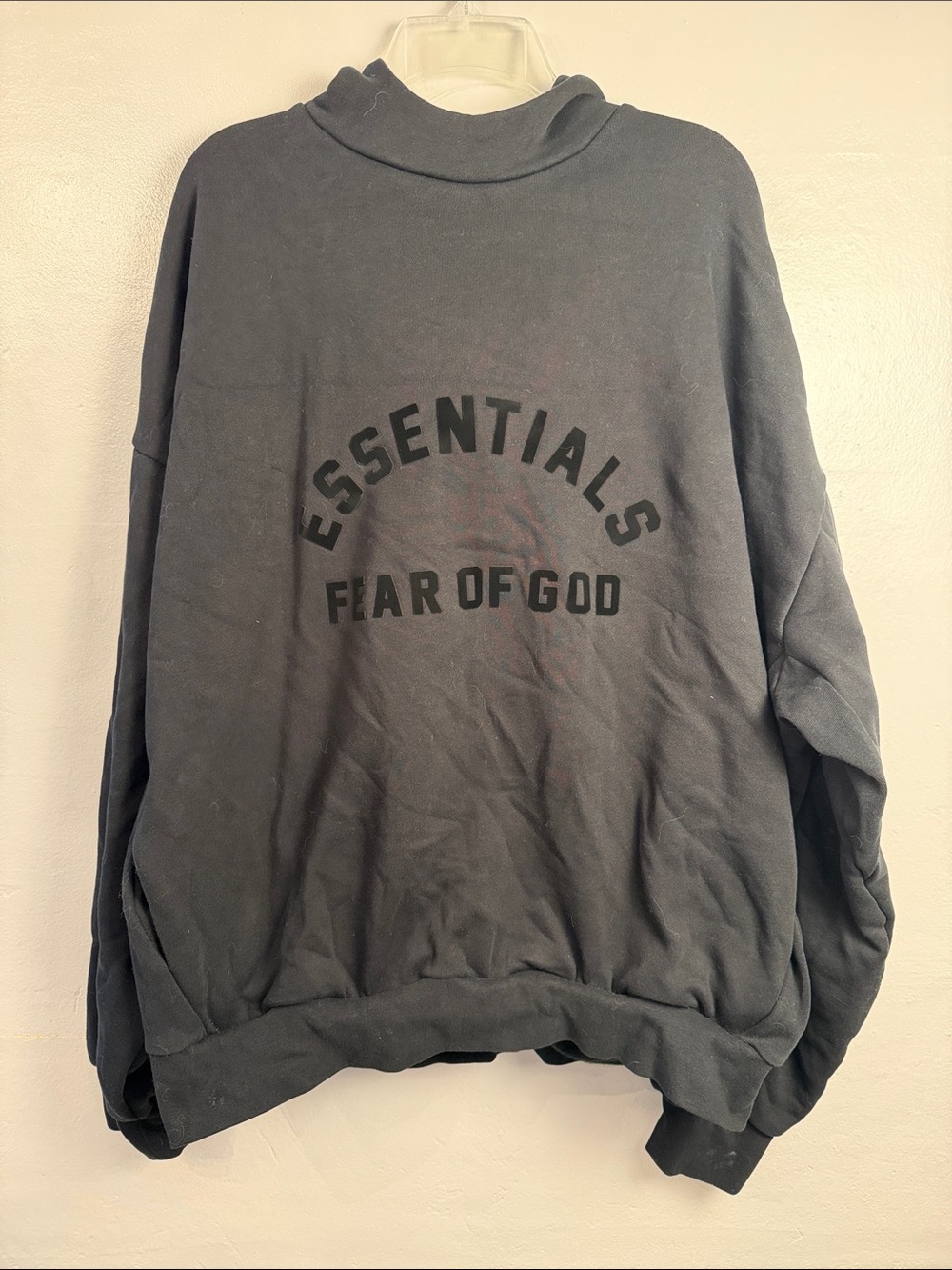 Fear of God Essentials arch logo jet Black pullover hoodie size Xlarge